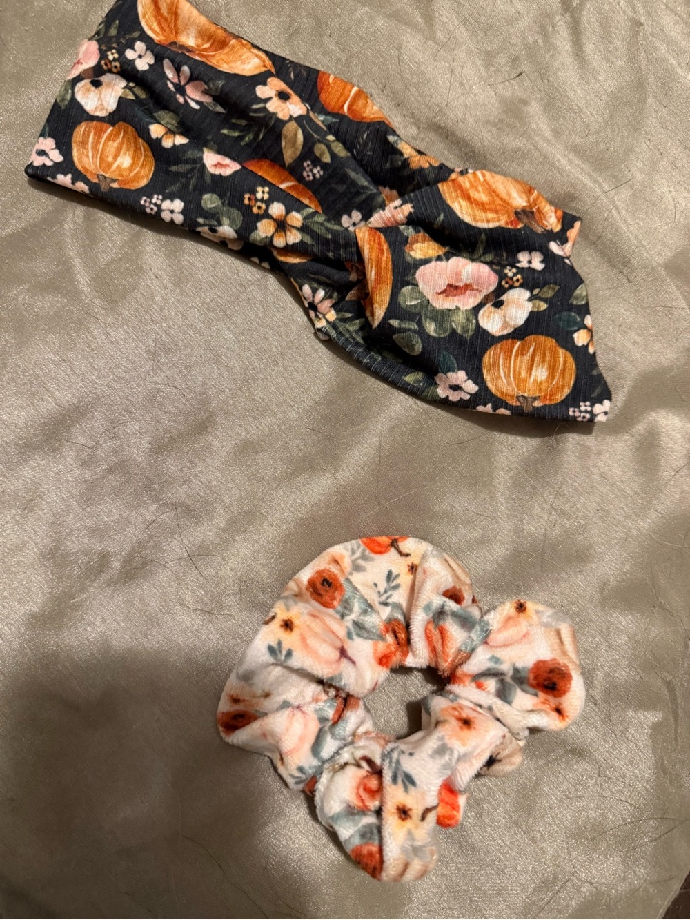 Floral Pumpkin Headband and Scrunchie Set - Black & Cream